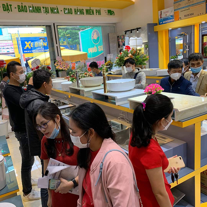 showroom-thiet-bi-ve-sinh-pho-son-thai-binh